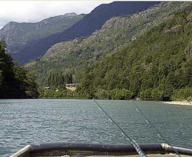 Rio Puelo entre Chile y Argentina