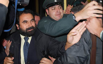 Mapuche: Gendarmería desaloja a diputados en huelga