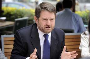 Claudio Orrego culminó visita a La Araucanía tras reuniones con involucrados en conflicto mapuche