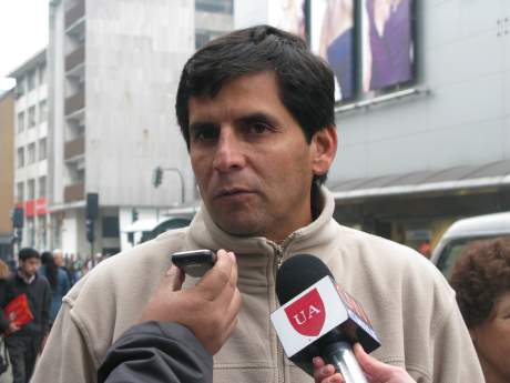 Iván Reyes dice que no permitirán que empresa trabaje en el terreno del aeropuerto